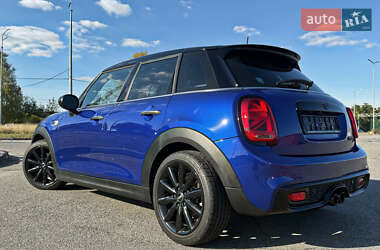 Хэтчбек MINI Cooper 2020 в 