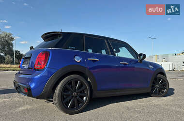 Хэтчбек MINI Cooper 2020 в 