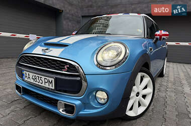 Хэтчбек MINI Cooper 2017 в 