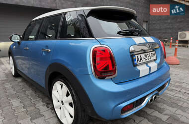 Хэтчбек MINI Cooper 2017 в 