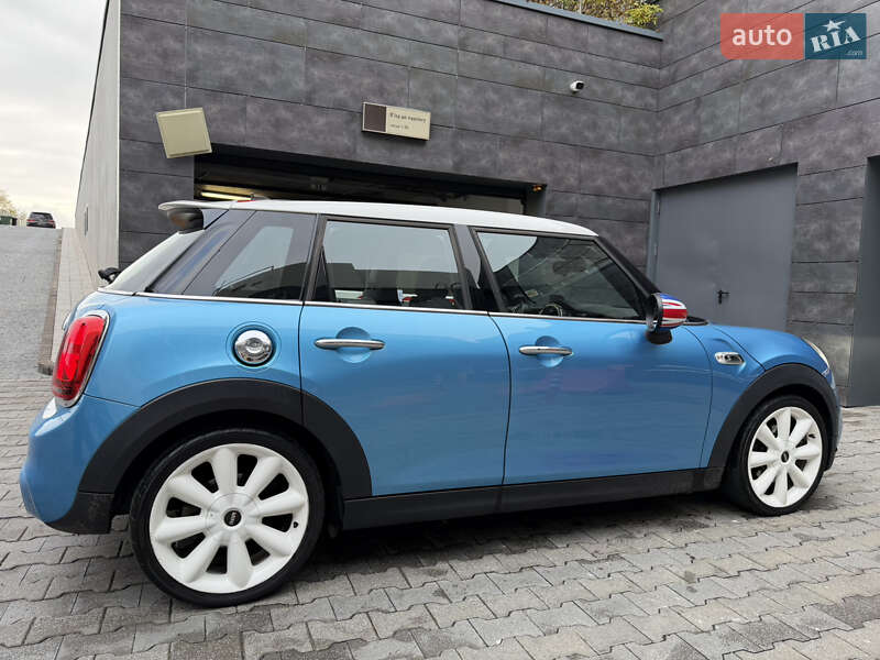 Хетчбек MINI Cooper 2017 в Києві