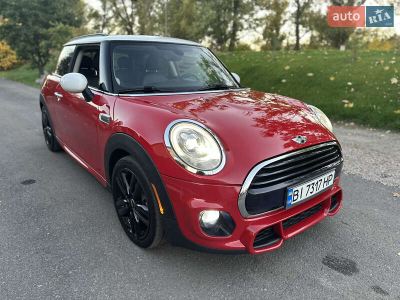 Хэтчбек MINI Cooper 2017 в Полтаве