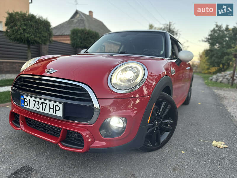 Хэтчбек MINI Cooper 2017 в Полтаве