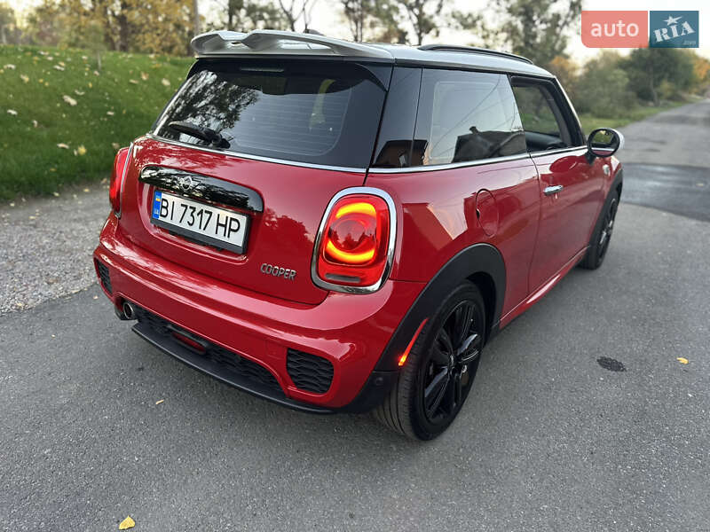 Хэтчбек MINI Cooper 2017 в Полтаве