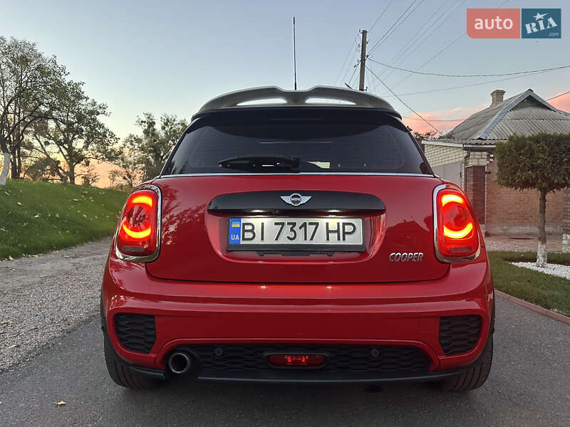 Хэтчбек MINI Cooper 2017 в Полтаве