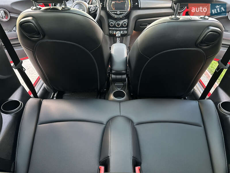 Хэтчбек MINI Cooper 2017 в Полтаве