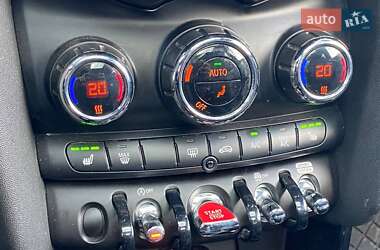 Хетчбек MINI Cooper 2018 в 