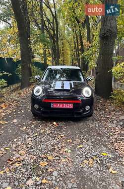 Хэтчбек MINI Cooper 2015 в 