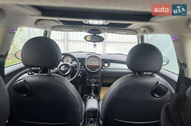 Хетчбек MINI Cooper 2012 в 