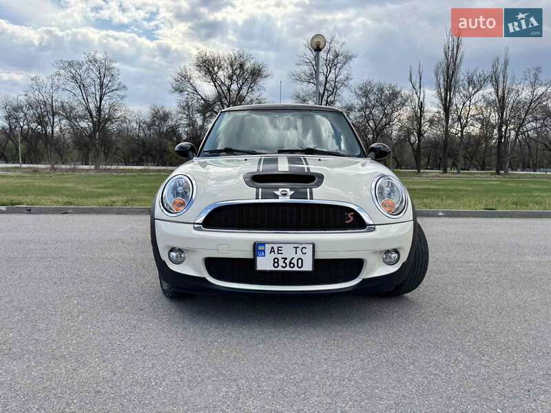 Хетчбек MINI Cooper 2010 в Дніпрі