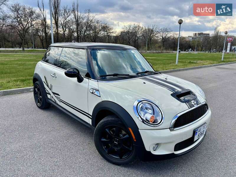 Хетчбек MINI Cooper 2010 в Дніпрі