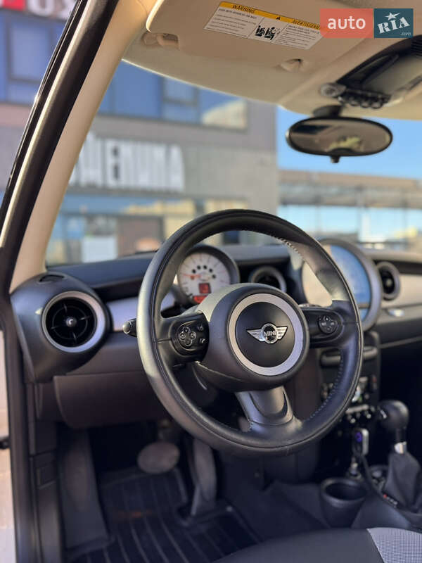 Хетчбек MINI Cooper 2011 в Києві