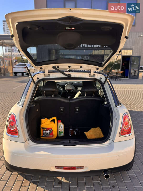 Хетчбек MINI Cooper 2011 в Києві