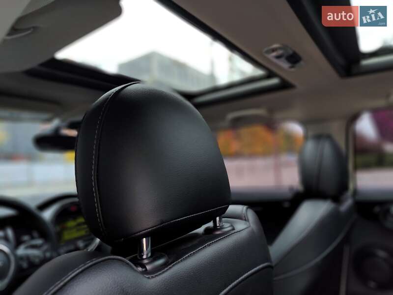 Хетчбек MINI Cooper 2017 в Києві фото 46 Хетчбек MINI Cooper 2017 в Києві