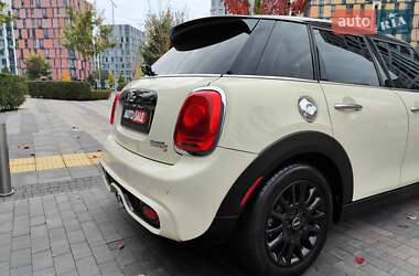 Хэтчбек MINI Cooper 2017 в 