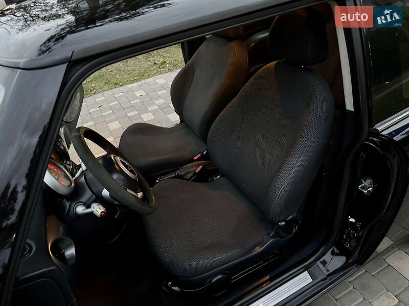 Хэтчбек MINI Cooper 2006 в Одессе фото 23 Хэтчбек MINI Cooper 2006 в Одессе