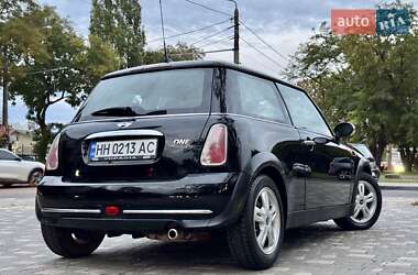 Хетчбек MINI Cooper 2006 в 