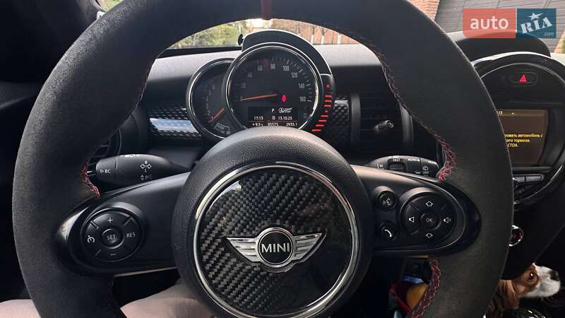 Хетчбек MINI Cooper 2016 в Дніпрі