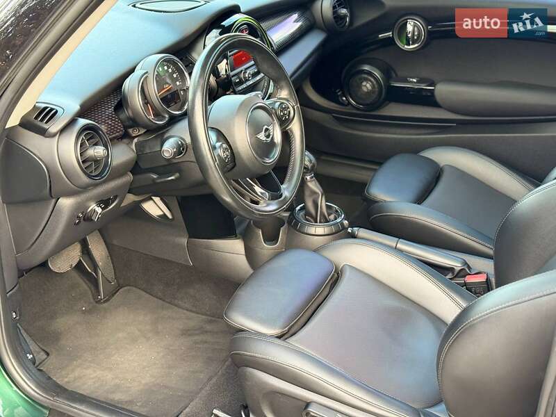 Хетчбек MINI Cooper 2016 в Одесі фото 17 Хетчбек MINI Cooper 2016 в Одесі