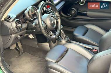 Хетчбек MINI Cooper 2016 в  фото 17 Хетчбек MINI Cooper 2016 в