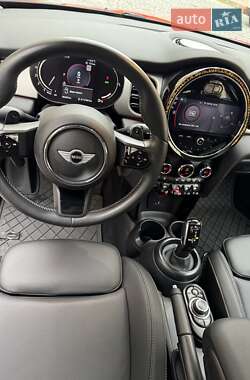 Хетчбек MINI Cooper 2023 в 