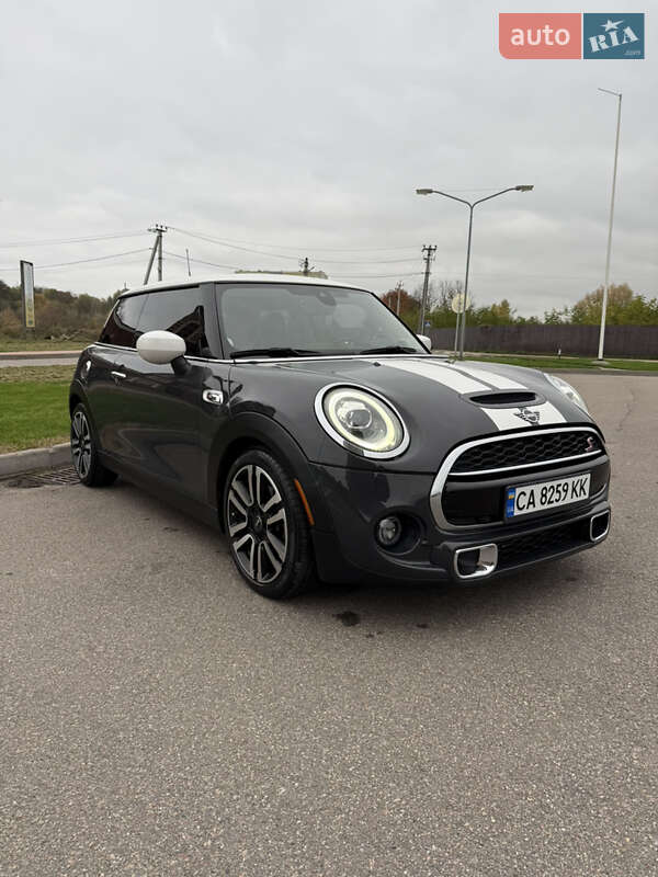 Хэтчбек MINI Cooper 2019 в Киеве