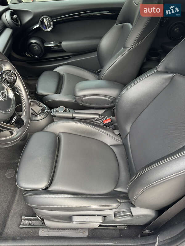 Хэтчбек MINI Cooper 2017 в Киеве фото 11 Хэтчбек MINI Cooper 2017 в Киеве