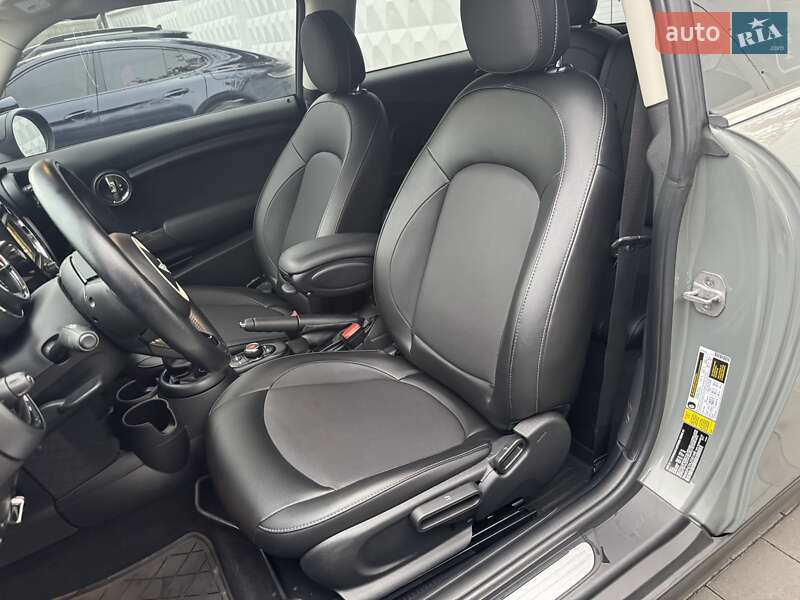 Хэтчбек MINI Cooper 2017 в Киеве фото 15 Хэтчбек MINI Cooper 2017 в Киеве