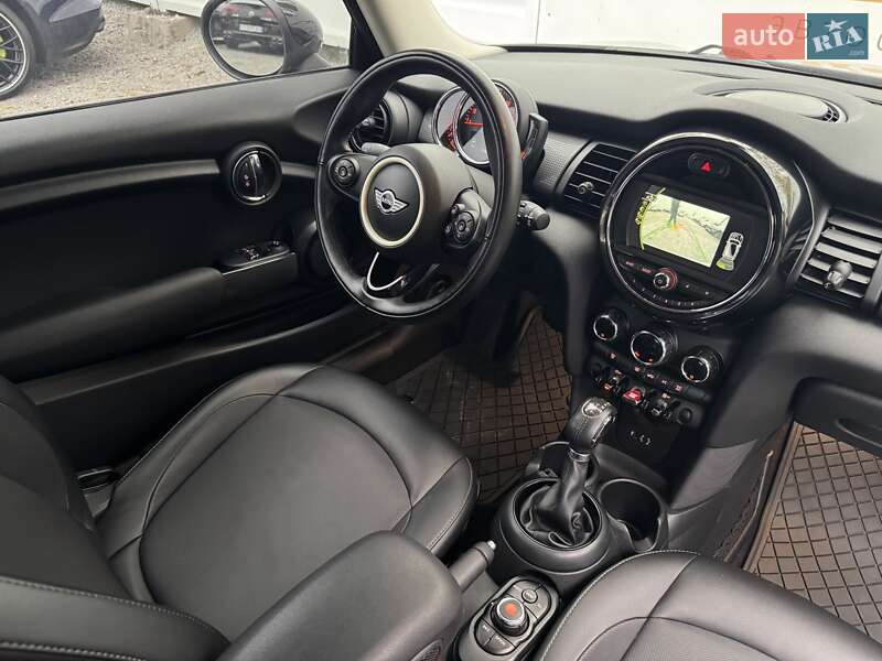 Хэтчбек MINI Cooper 2017 в Киеве фото 22 Хэтчбек MINI Cooper 2017 в Киеве