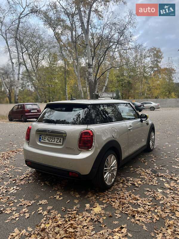 Хэтчбек MINI Cooper 2020 в Новомосковске