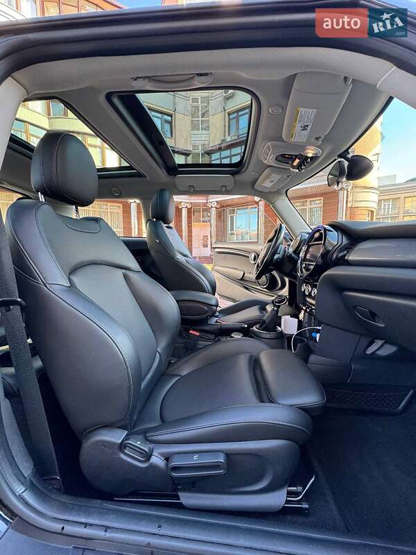 Хэтчбек MINI Cooper 2015 в Одессе