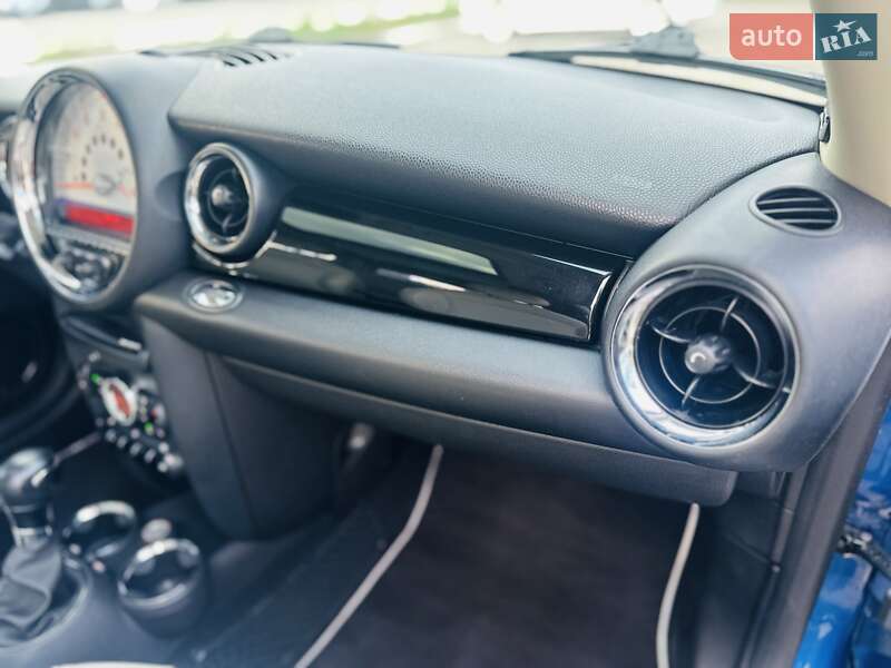 Хетчбек MINI Cooper 2011 в Києві фото 24 Хетчбек MINI Cooper 2011 в Києві