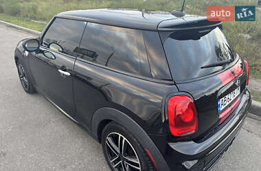 Хетчбек MINI Cooper 2016 в Києві