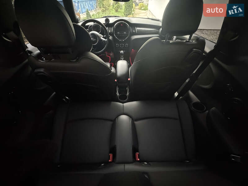 Хетчбек MINI Cooper 2016 в Києві