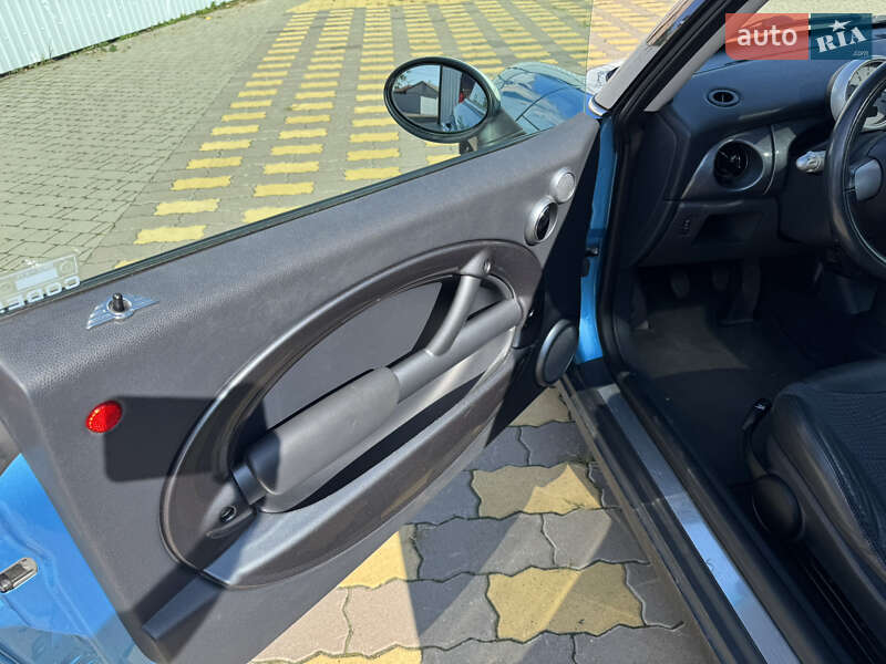 Хетчбек MINI Cooper 2004 в Яготині фото 5 Хетчбек MINI Cooper 2004 в Яготині