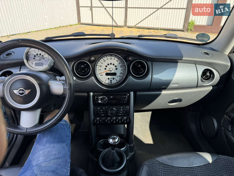 Хетчбек MINI Cooper 2004 в Яготині фото 11 Хетчбек MINI Cooper 2004 в Яготині