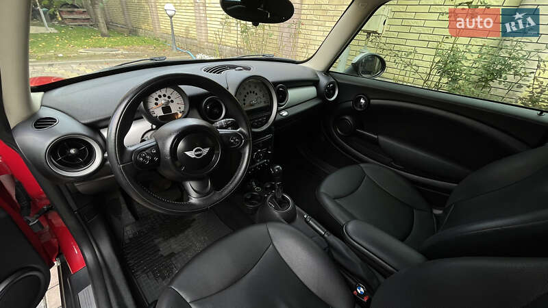Хэтчбек MINI Cooper 2013 в Черновцах
