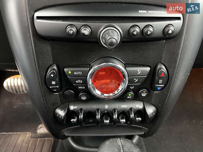 Позашляховик / Кросовер MINI Cooper 2016 в Києві фото 19 Позашляховик / Кросовер MINI Cooper 2016 в Києві