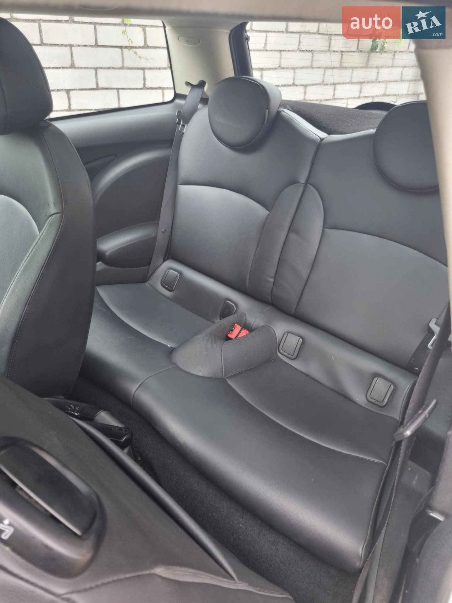 2011 MINI Cooper - мініатюра 8