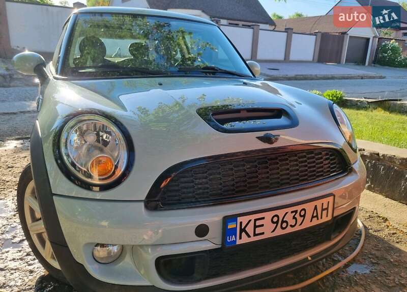 Хетчбек MINI Cooper 2011 в Дніпрі