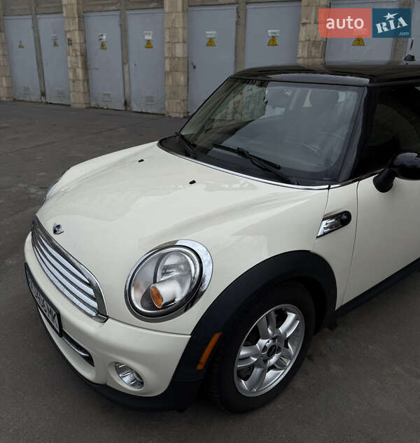Хетчбек MINI Cooper 2011 в Харкові