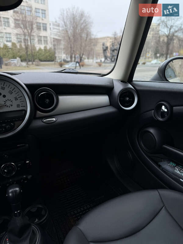 Хетчбек MINI Cooper 2011 в Харкові