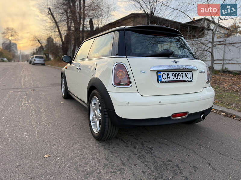Хетчбек MINI Cooper 2007 в Києві фото 7 Хетчбек MINI Cooper 2007 в Києві