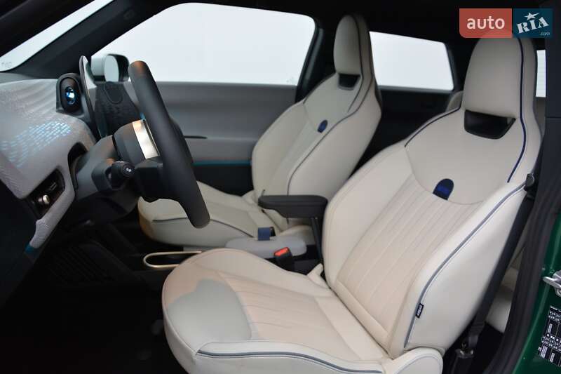 Хэтчбек MINI Cooper 2024 в Киеве фото 4 Хэтчбек MINI Cooper 2024 в Киеве