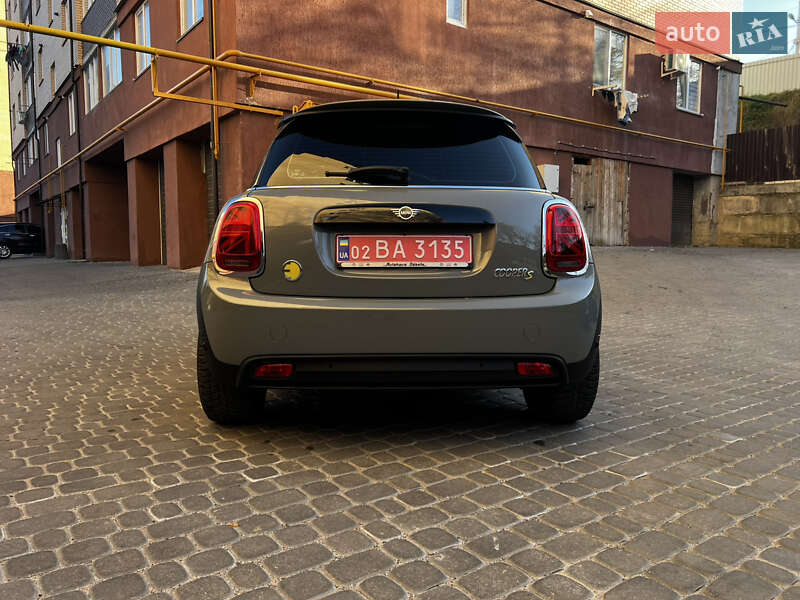 Хэтчбек MINI Cooper 2022 в Виннице