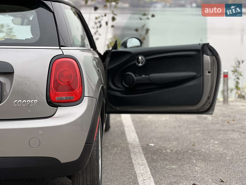 Хетчбек MINI Cooper 2017 в Києві фото 13 Хетчбек MINI Cooper 2017 в Києві