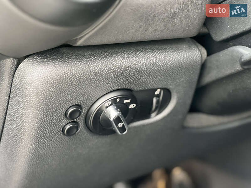 Хетчбек MINI Cooper 2017 в Києві фото 27 Хетчбек MINI Cooper 2017 в Києві