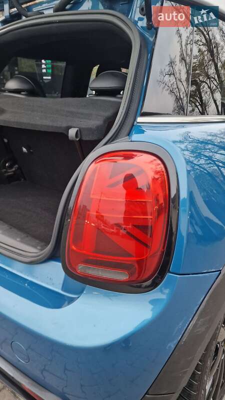 Хэтчбек MINI Cooper 2022 в Киеве