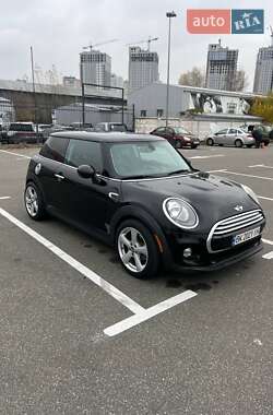 Хэтчбек MINI Cooper 2015 в Киеве