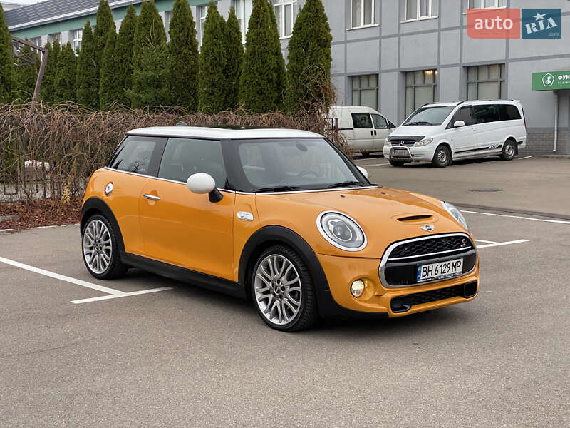 Хэтчбек MINI Cooper 2015 в Киеве